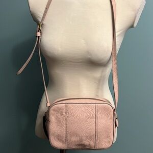 Fossil pink pebbled leather smallCrossbody